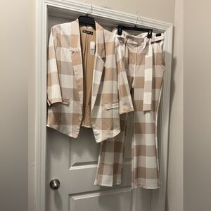 New York & Company Beige and White Blazer Set